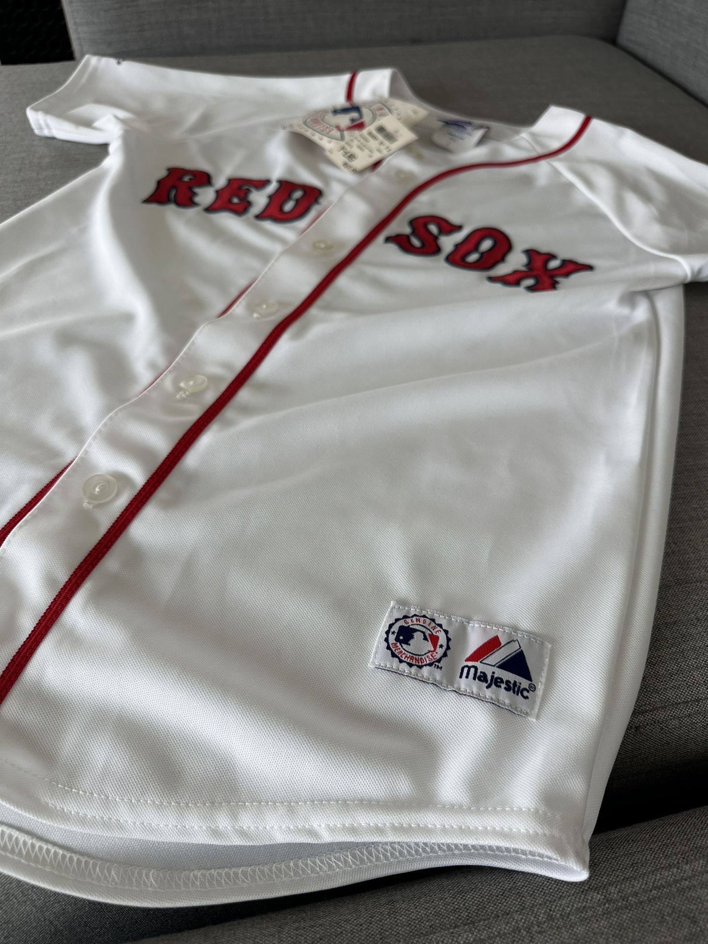 Boston Red Sox Majestic Limited Edition Pink Jersey Youth Size Small for  Sale in Gilbert, AZ - OfferUp