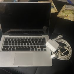 MacBook Pro 2011, 512GB SSD works great. 