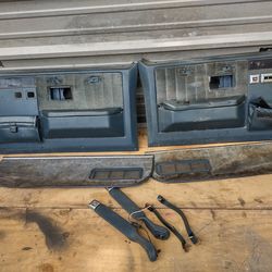 81-91 Chevy Silverado C10/R1500/K5 Front door panels BLUE
