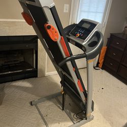 Treadmill With 3 Level Manual Incline 