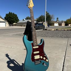Fender Player Stratocaster-Limited Ocean Turquoise