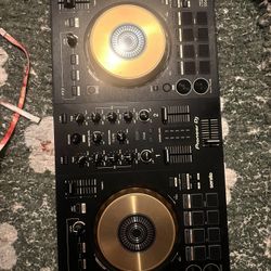 Drum pad & DJ Controller 