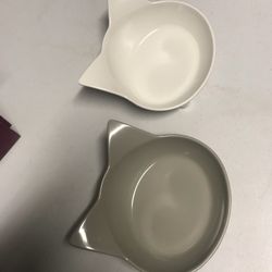 2 Cat Bowl’s  