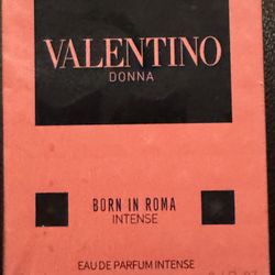 Valentino Donna Born In Roma Intense
