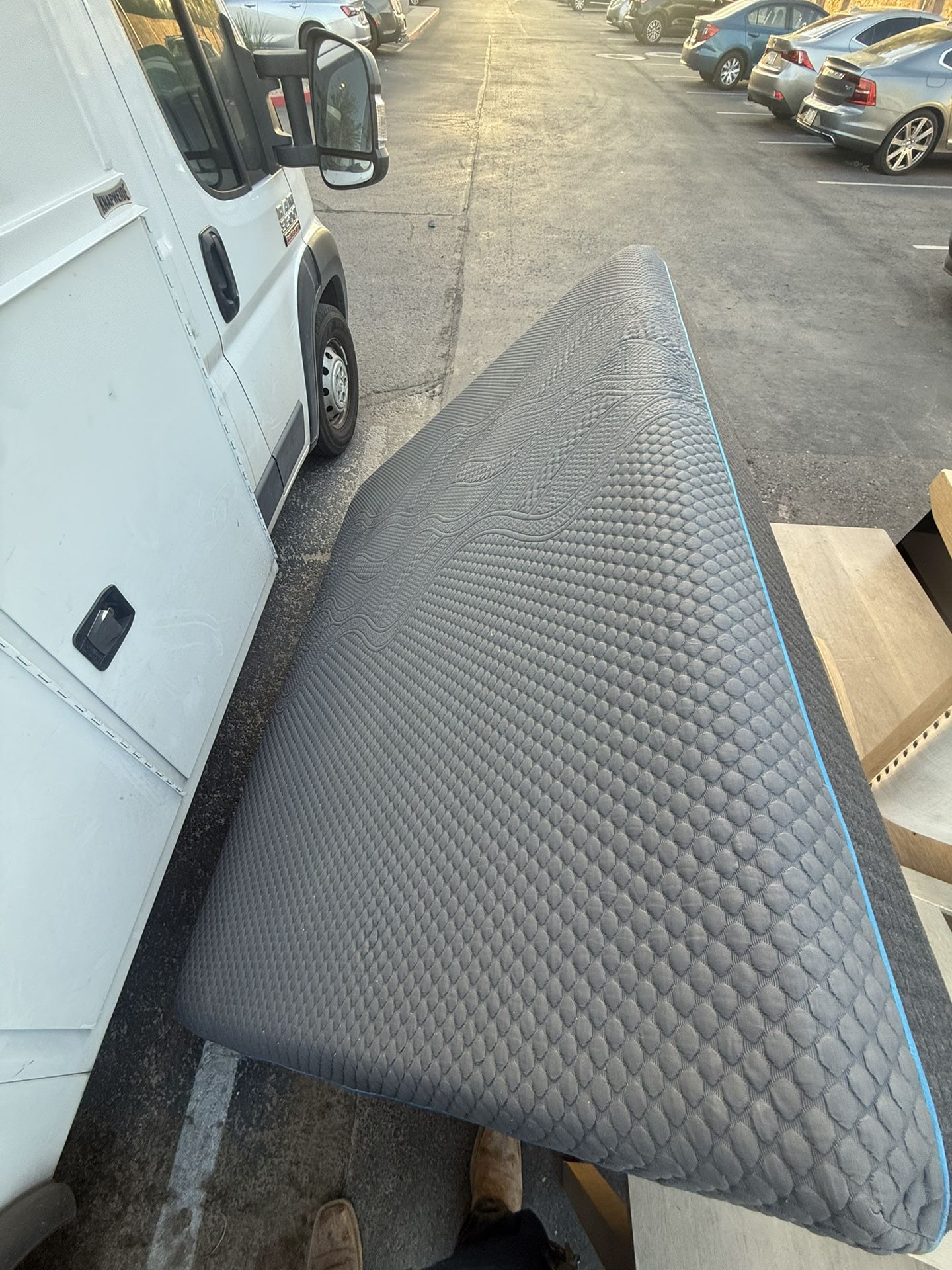 Queen Memory foam Bed