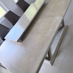 Solid Table n chairs