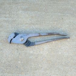 Channellock Nutbuster Parrot Nose Tongue & Groove Pliers 