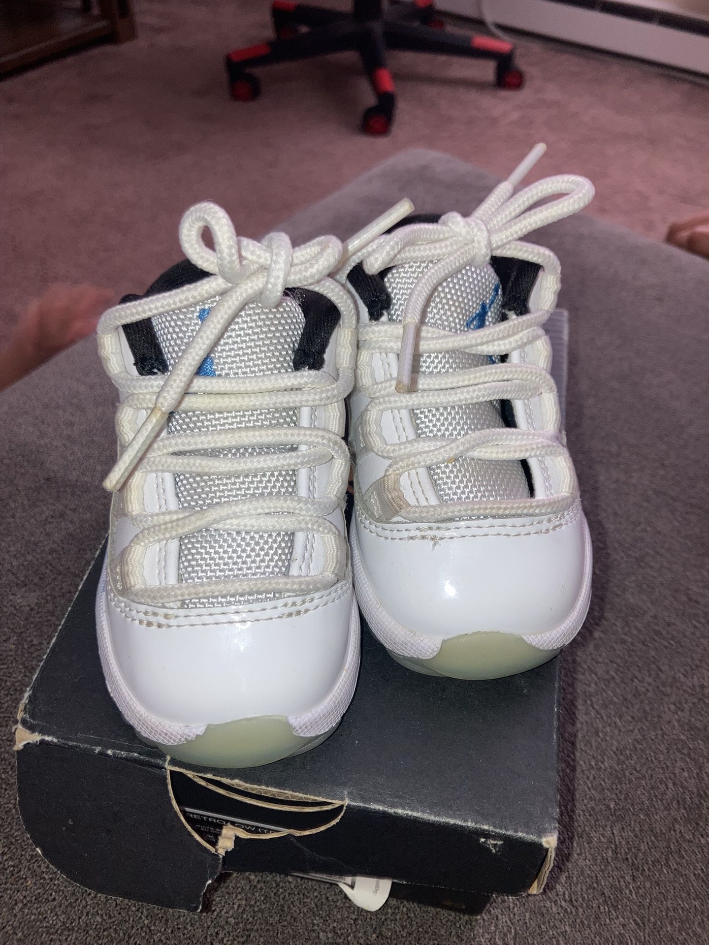 Jordan 11 Retro Low