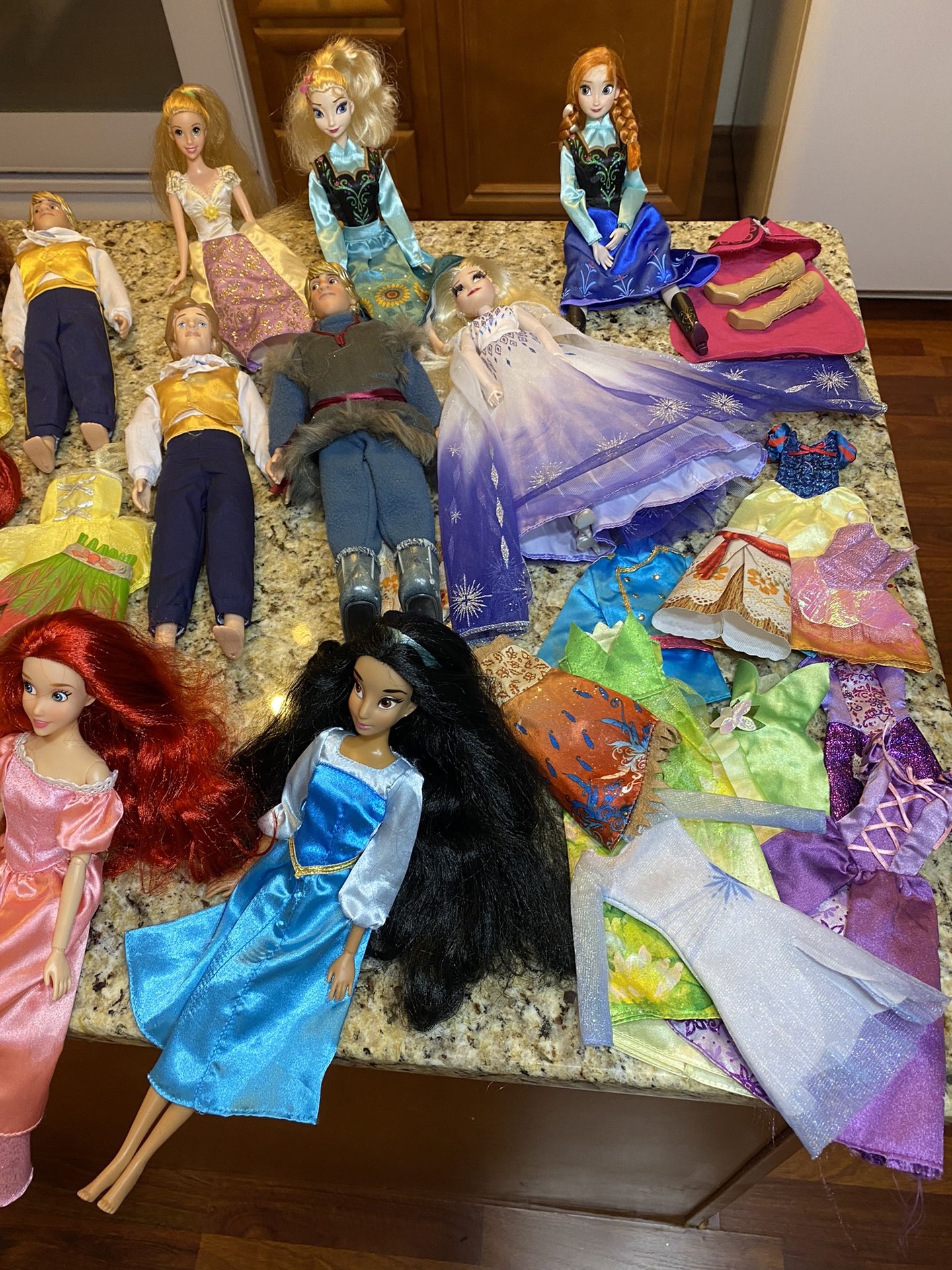 Disney Princess 20” Plush Doll Set for Sale in Lower Gwynedd Township, PA -  OfferUp