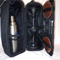 Beautiful Martini Kit From Celebrity Cruises (Great Condition)