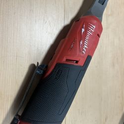 Milwaukee 2566-20 M12 12 volts FUEL Cordless 1/4 in High Speed Ratchet - Tool only!