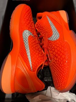 Kobe TOTAL orange size 11.5