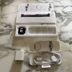 Apple Watch Series 10 (42mm) GPS - Black - Like New