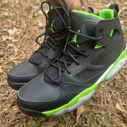 the Jordan Flight Club 91 in the "Black Green Strike size 11
