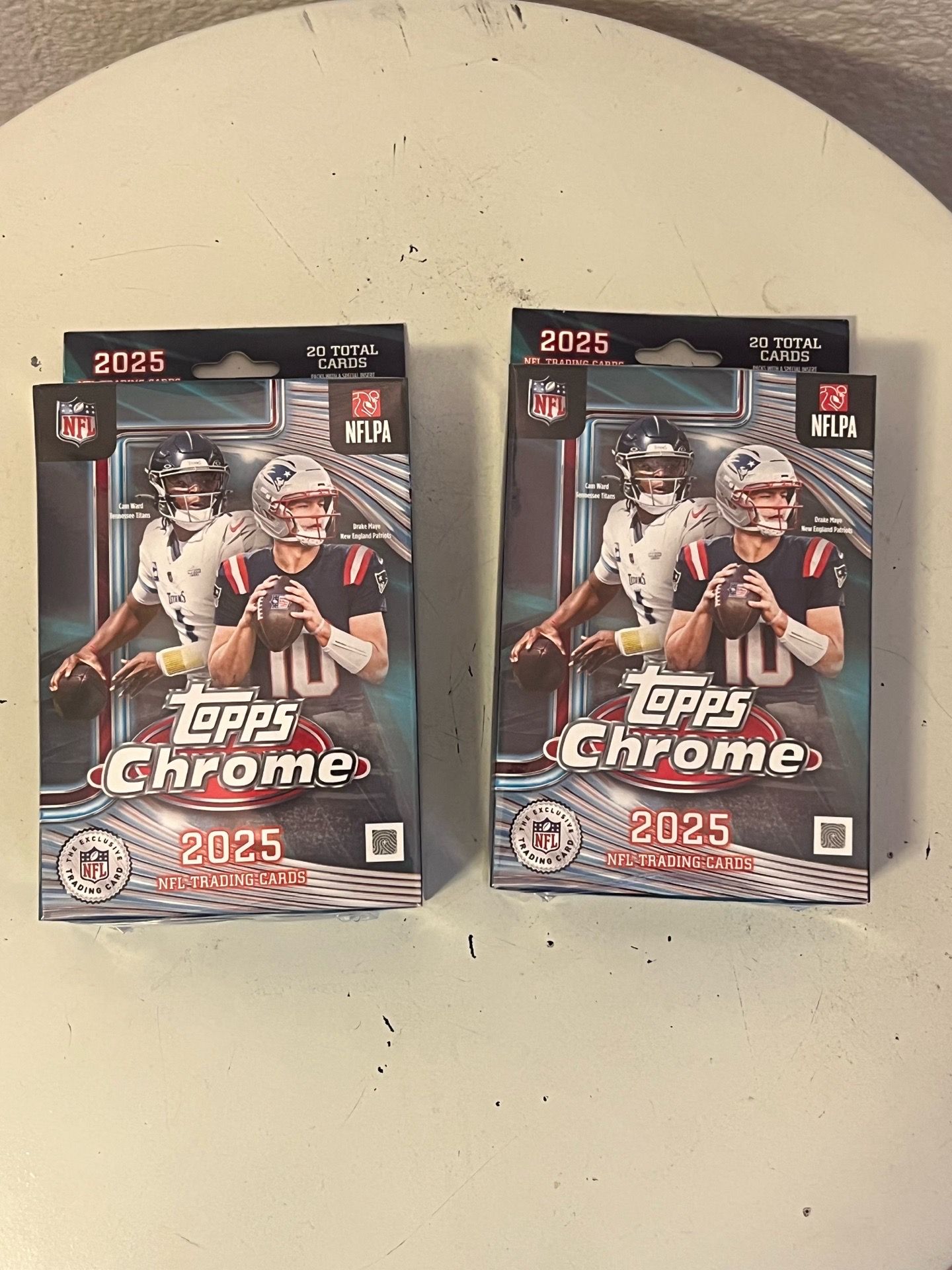 2025 Topps Chrome Football Hanger