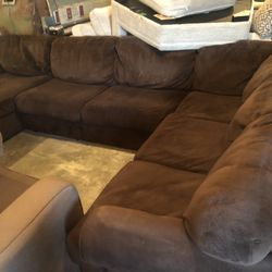 Brown Wrap Around Sectional Couch “WE DELIVER”