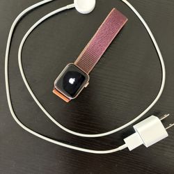 APPLE WATCH SE 40mm - Pre owned For Sale 