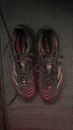 Adidas Predator Turf Soccer Shoes - Size 7 US - Black/Red/Gray