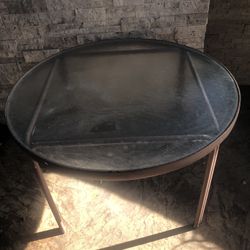 ROUND GLASS TABLE