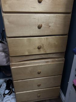 2 sets of bedside cabinets