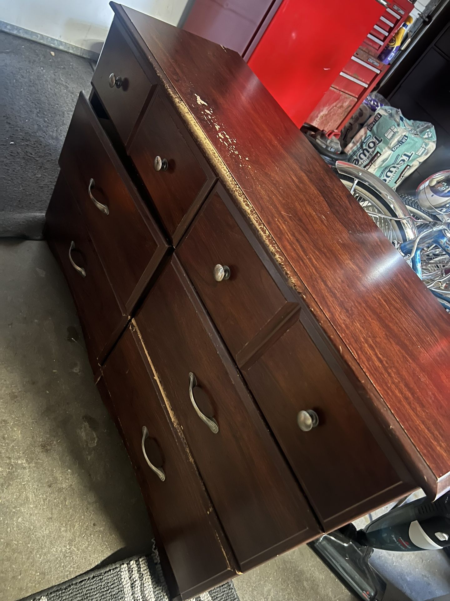 Dresser