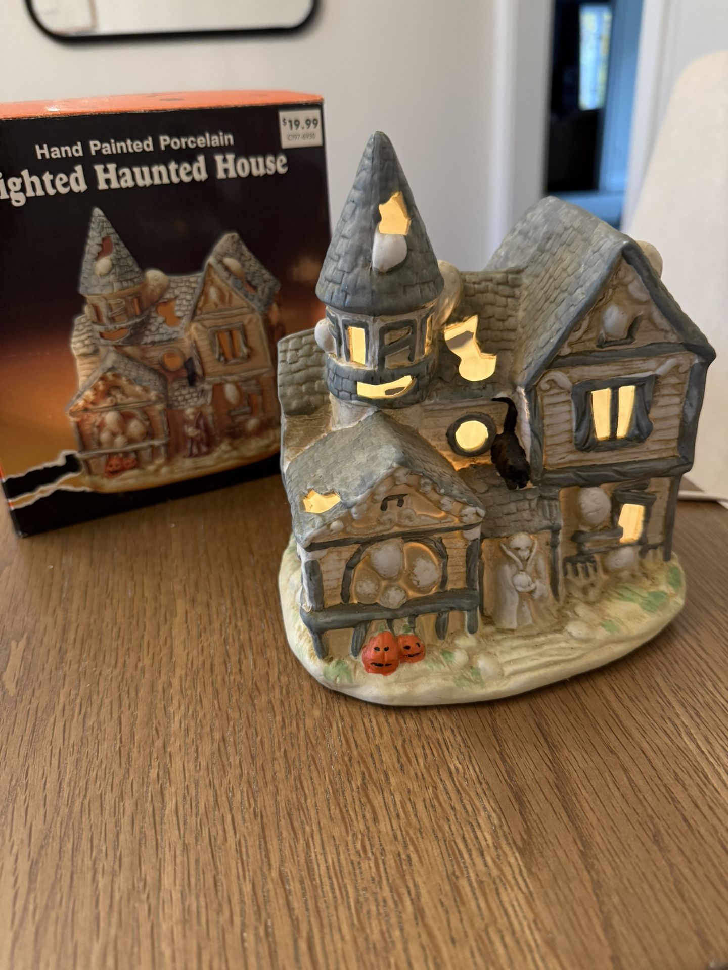 Light Up Haunted House