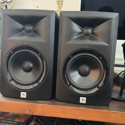 JBL Speakers 3 Series LSR305