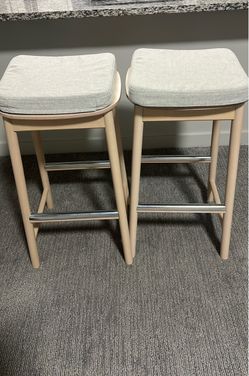 LIKE NEW IKEA RÖNNINGE BAR STOOLS – SET OF 2! 🔥