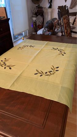 Household Decor. Table Runner