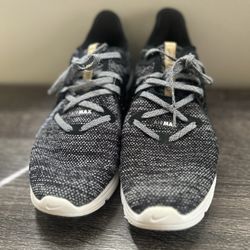 Womens Nike Airmax Size 9