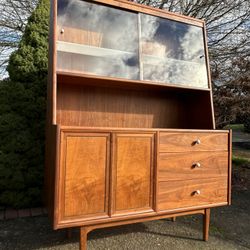 Mid Century Drexel Declaration Walnut Hutch 
