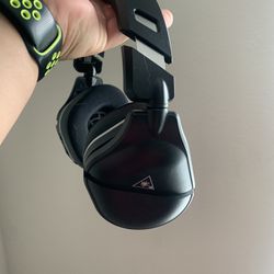 Turtle Beach Stealth 700’bluetooth Noise Cancelation Headset For Xbox. Paid 200$ Asking 150 Or Best Offer.  Comes With Charger No Box. 