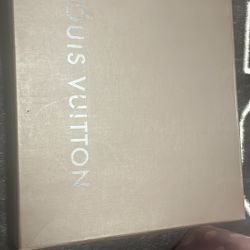 ✨FOR SALE – Authentic Louis Vuitton Tote (Like New)✨