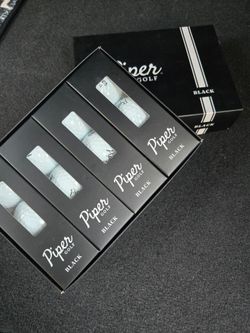 Set of 12 Piper Golf Balls