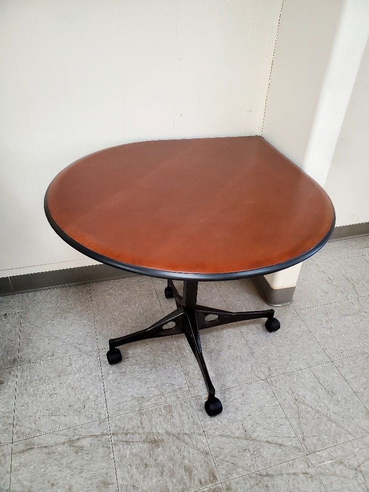 Herman Miller Eames Designed 1970's a Tear Drop Table