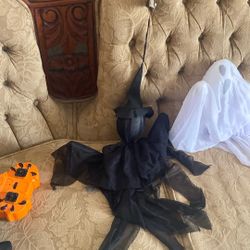 Halloween Hanging  2x$10.00 New  