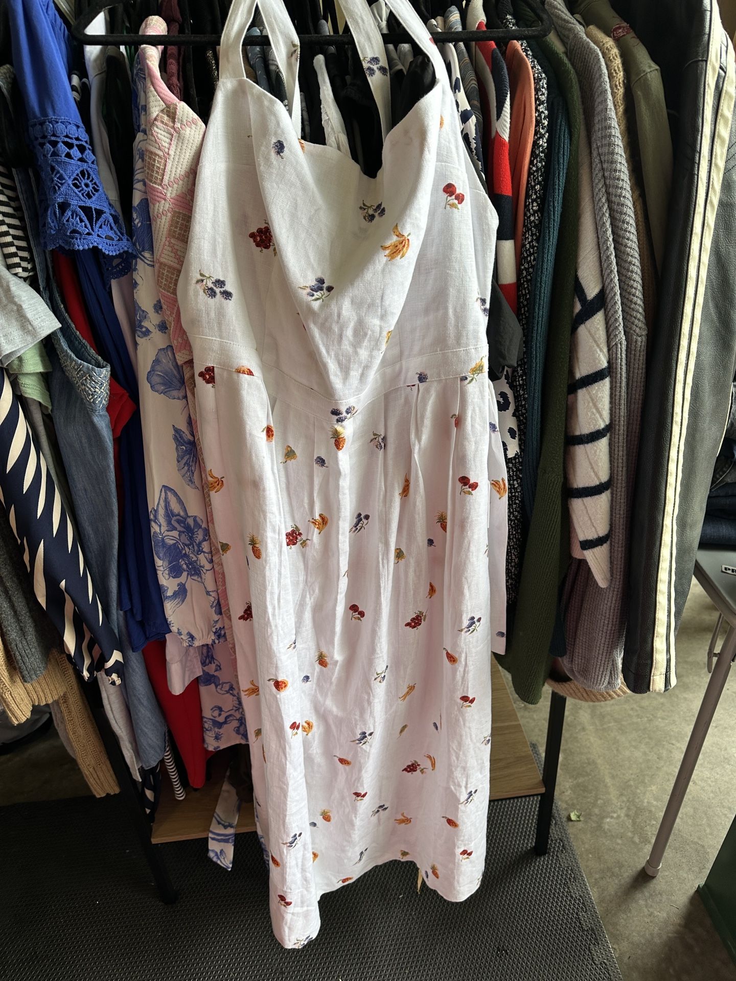 $1-$10 Each Women’s Clothing Size 12 Up To 16 (L-XXL)