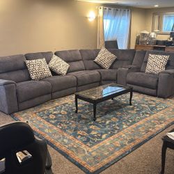 L Shaped Sofa With Motorized Recliners In excellent Condition.
