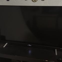 40 Inch Roku Smart LED TV  1080p