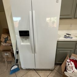 Refrigerator For Sale