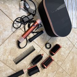 Dyson Airwrap styler 
