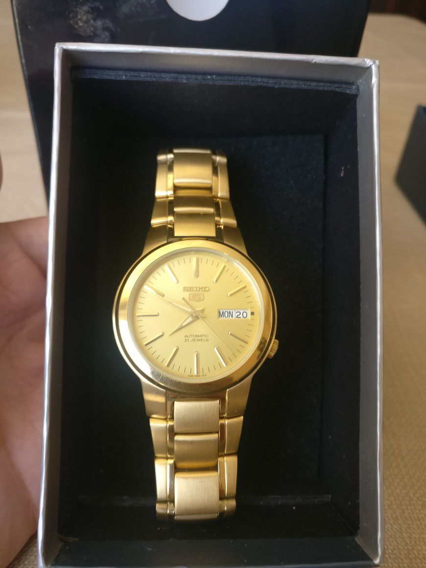 Seiko 5 Gold Automatic 21 Jewels 7S26-06R4 TG 2 Wristwatch . for Sale in San  Marcos, CA - OfferUp