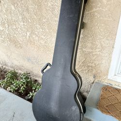 Road Runner solid guitar or musical instrument case