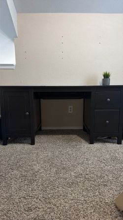 Desk with Cabinet and Drawers