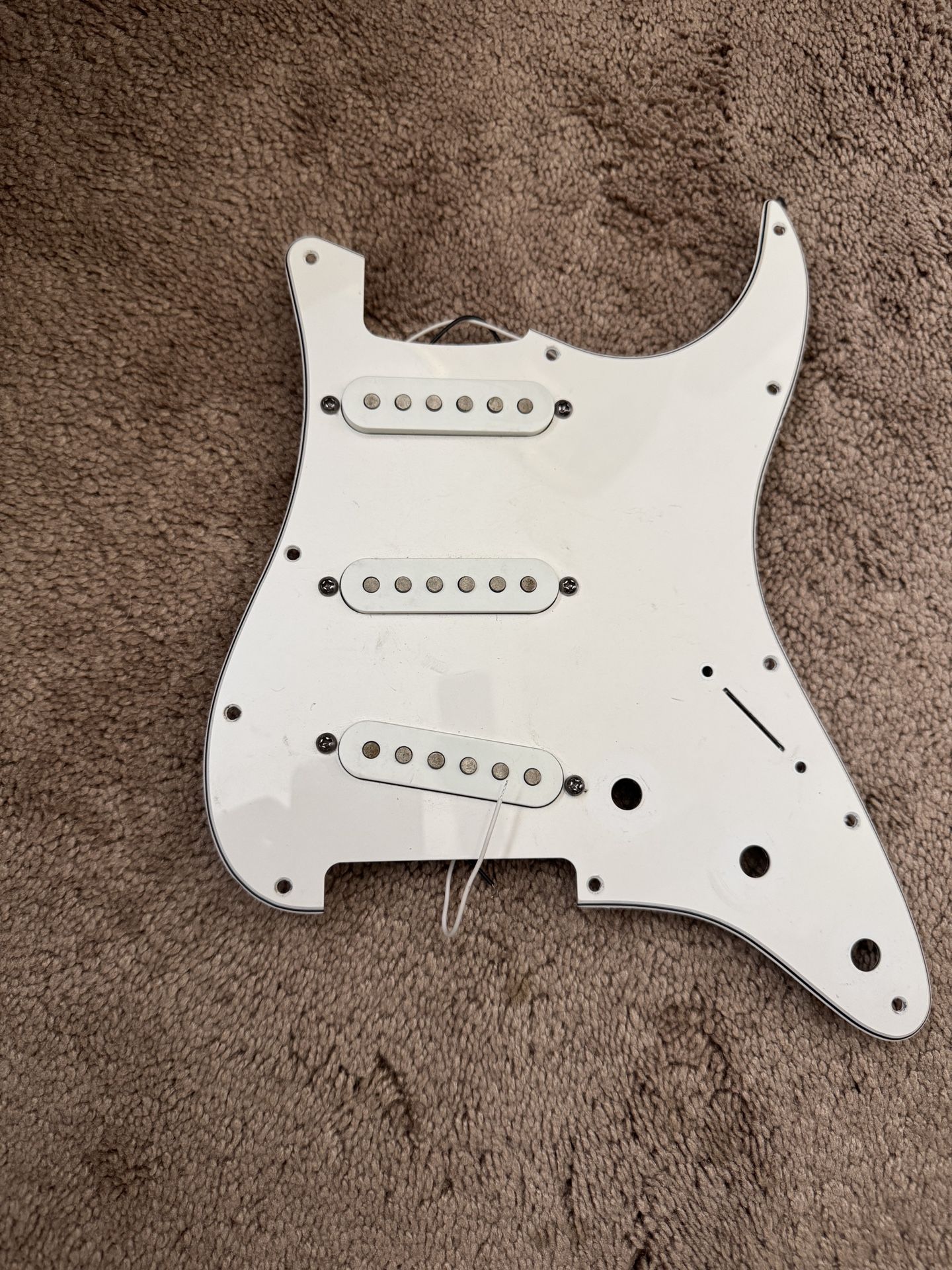Fender Stratocaster MIM Loaded Pickguard – Original 1993 – 3 Single-Coil Pickups