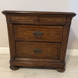 End Tables - Thomasville Ernest Hemingway Edition