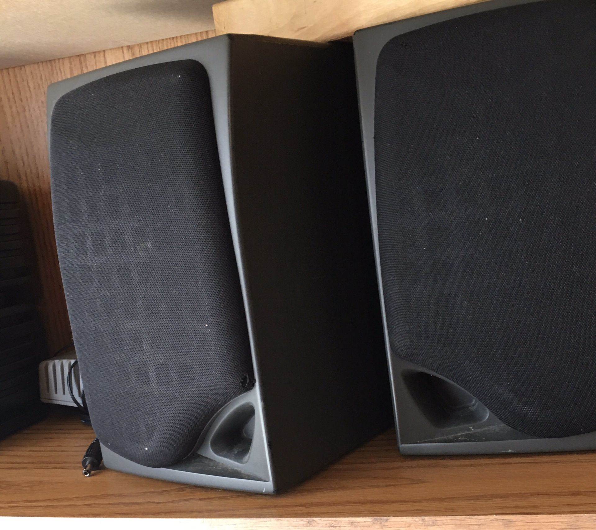 ASSORTED (MISCELLANEOUS) BOOKSHELVE SPEAKERS