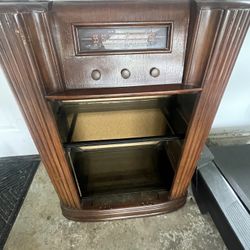 Retro Stereo Shelf/bookcase