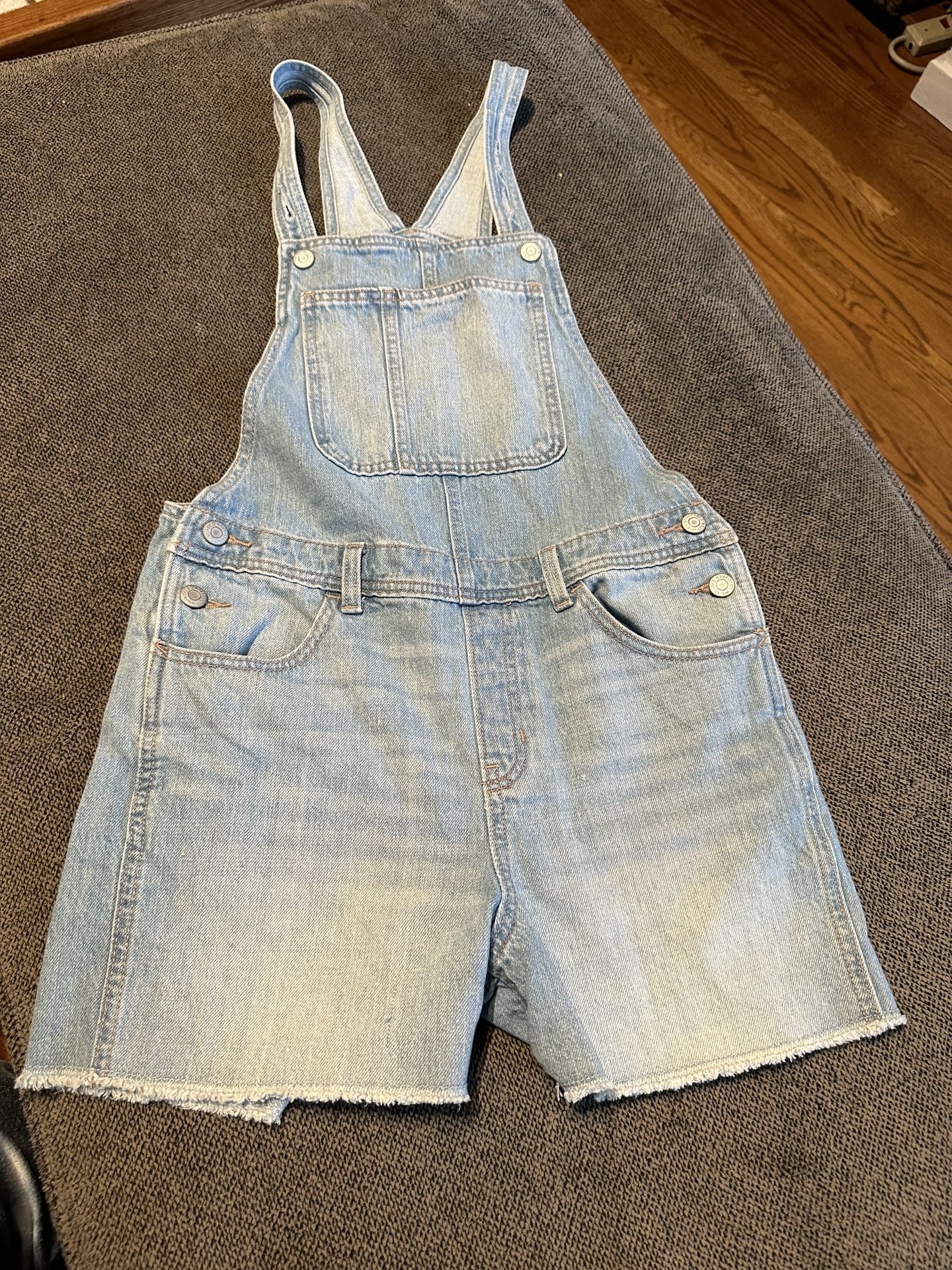 Old Navy XL 14-16 Light Wash Denim Shortfalls