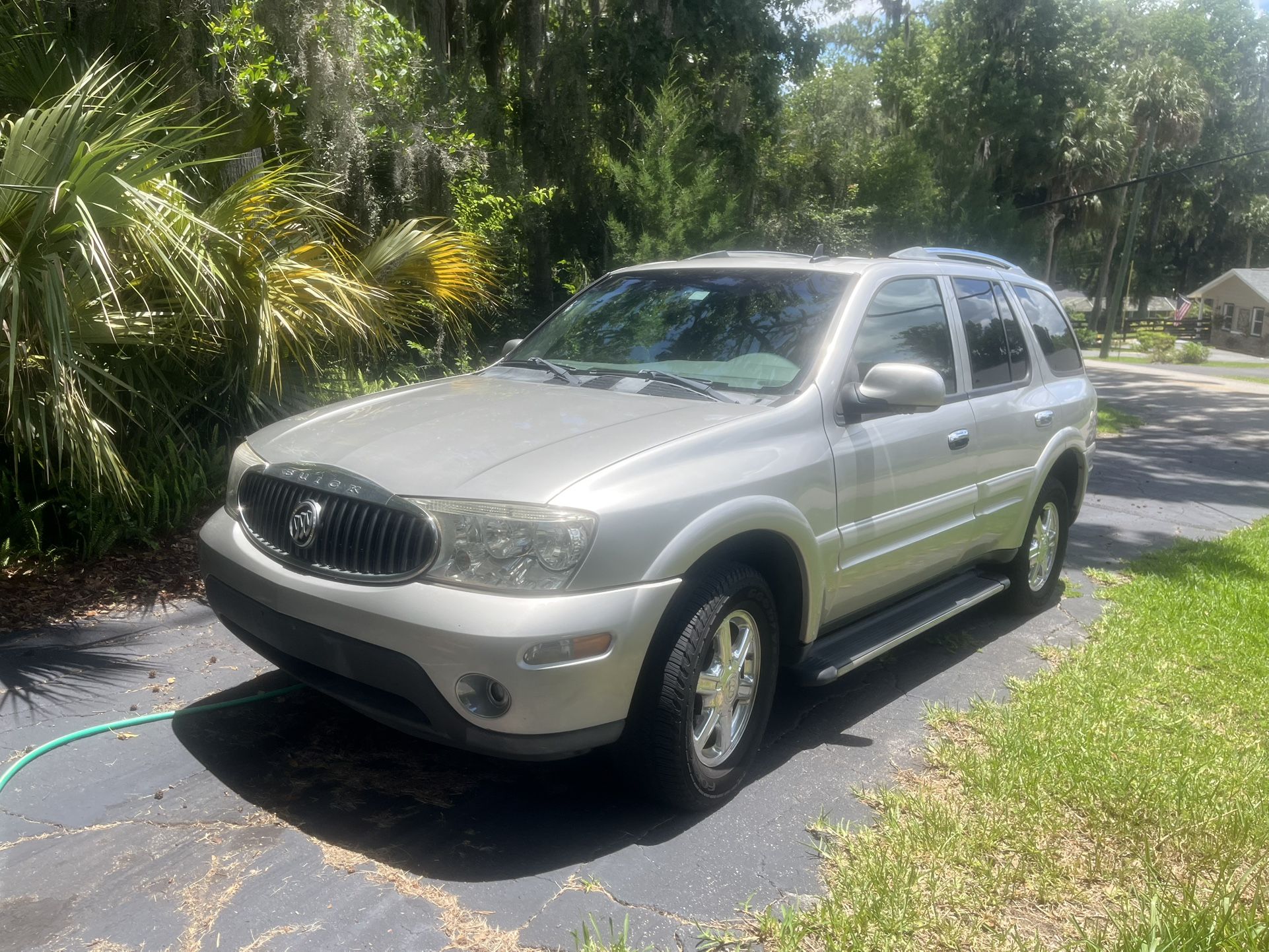 2006 Buick Rainier